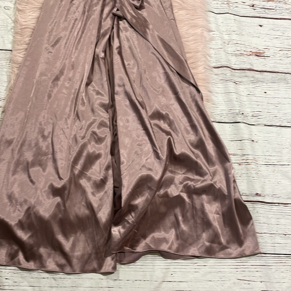 NWT Jenny Packham Stretch Wrap Dress in French Truffle Size 6 - Picture 10 of 11